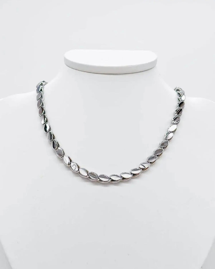 Collier Ravilla