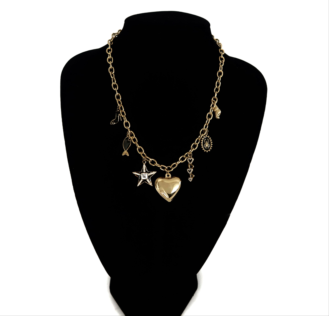 Collier CAM39