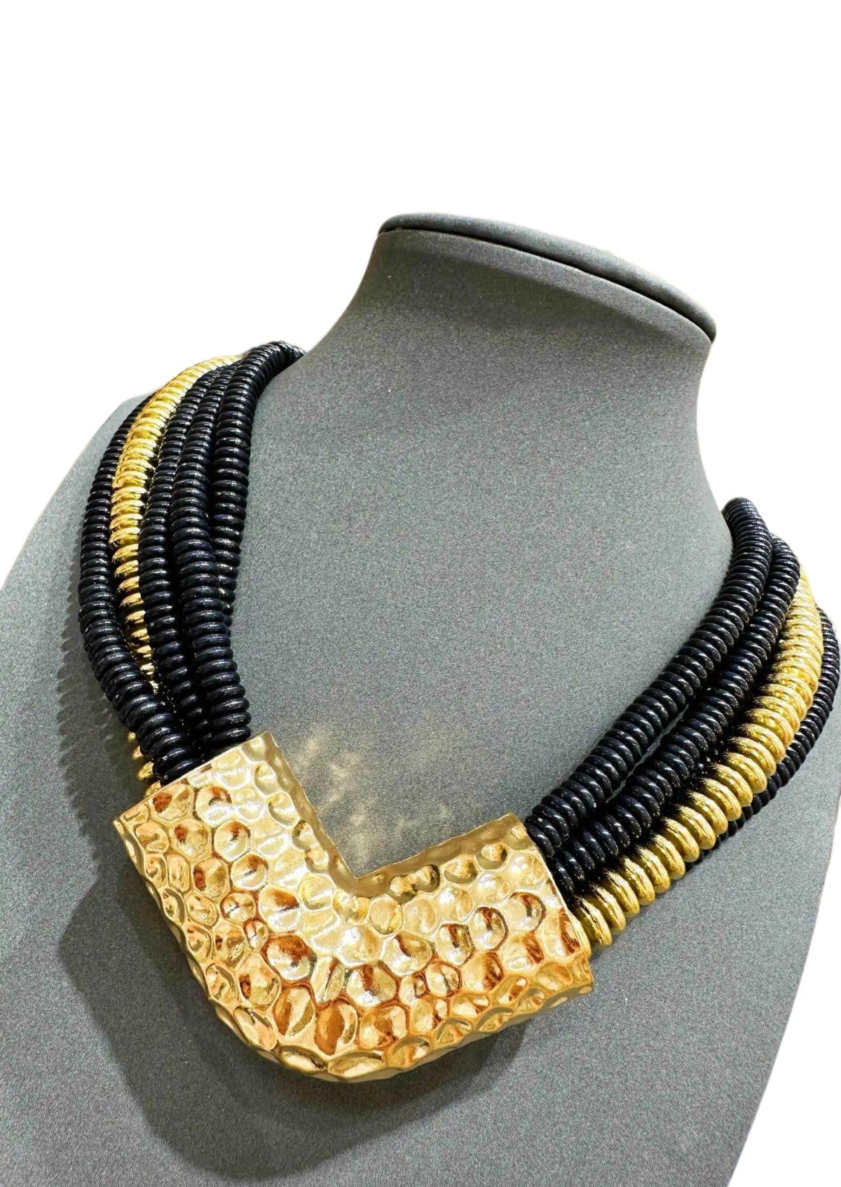 Collier CAM71
