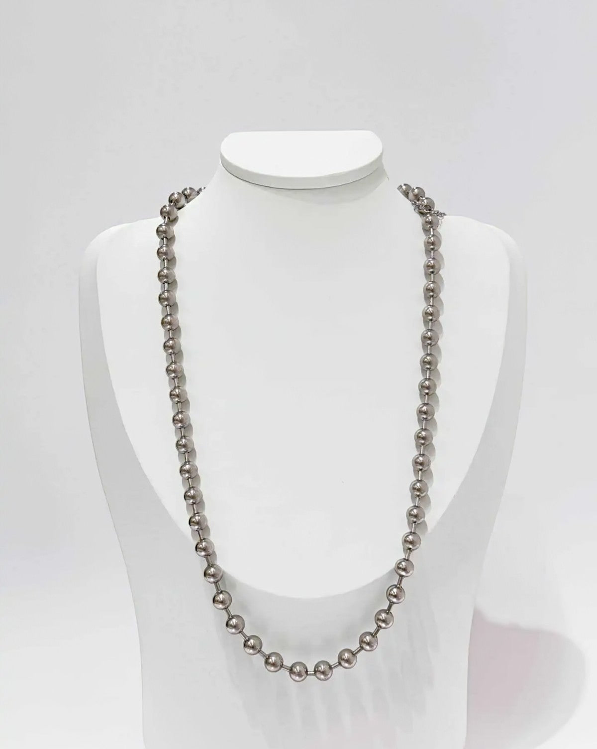 Collier CAM27