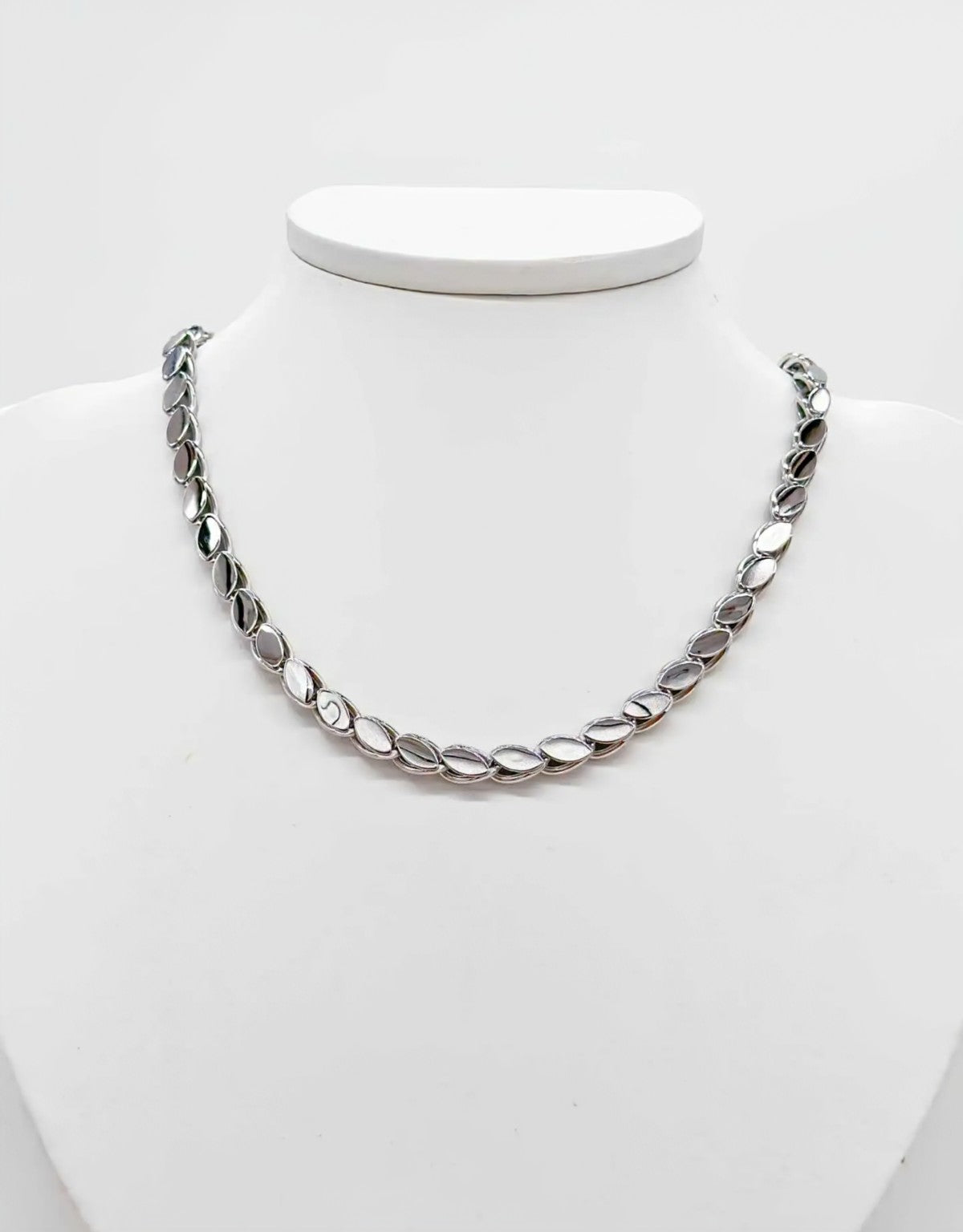 Collier Ravilla