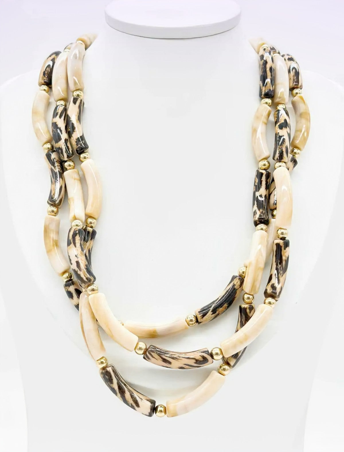 Collier CAM93