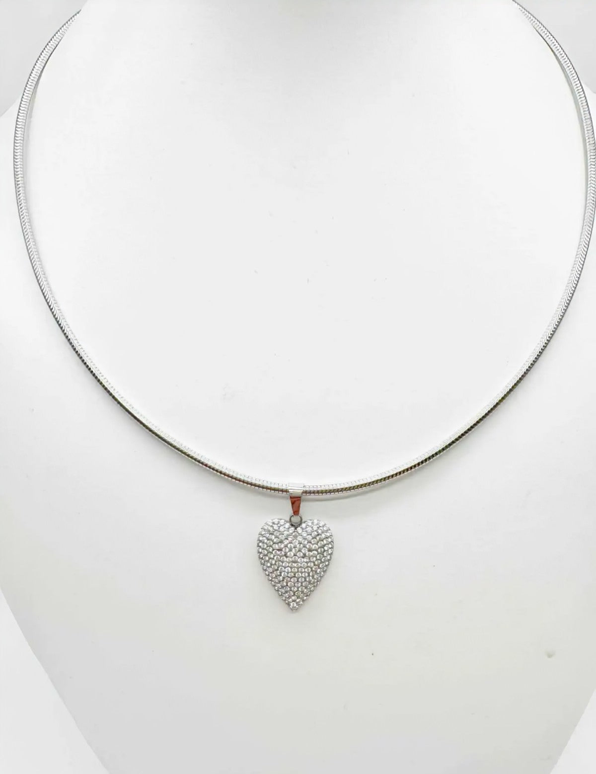 Collier CAM25