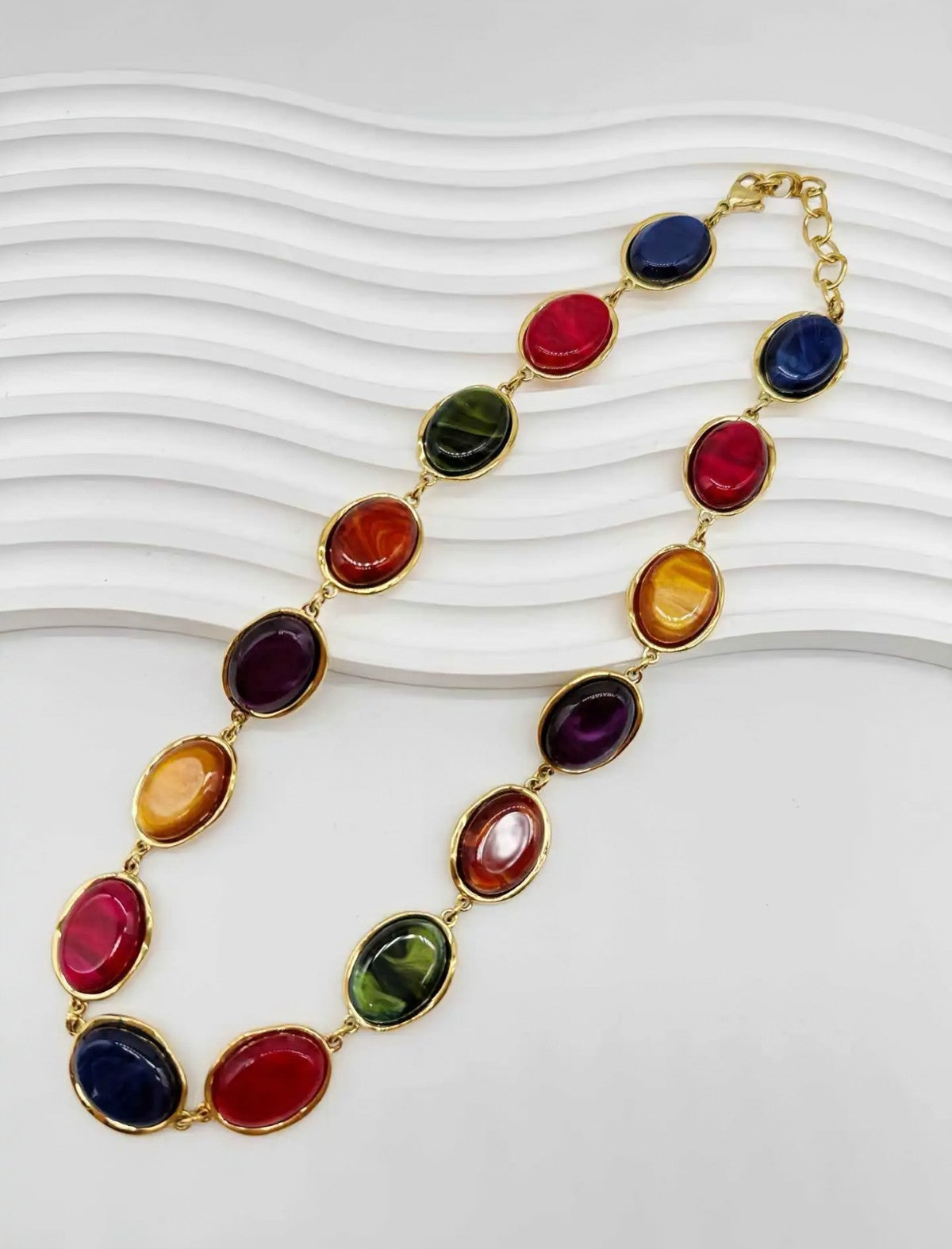Collier CAM11