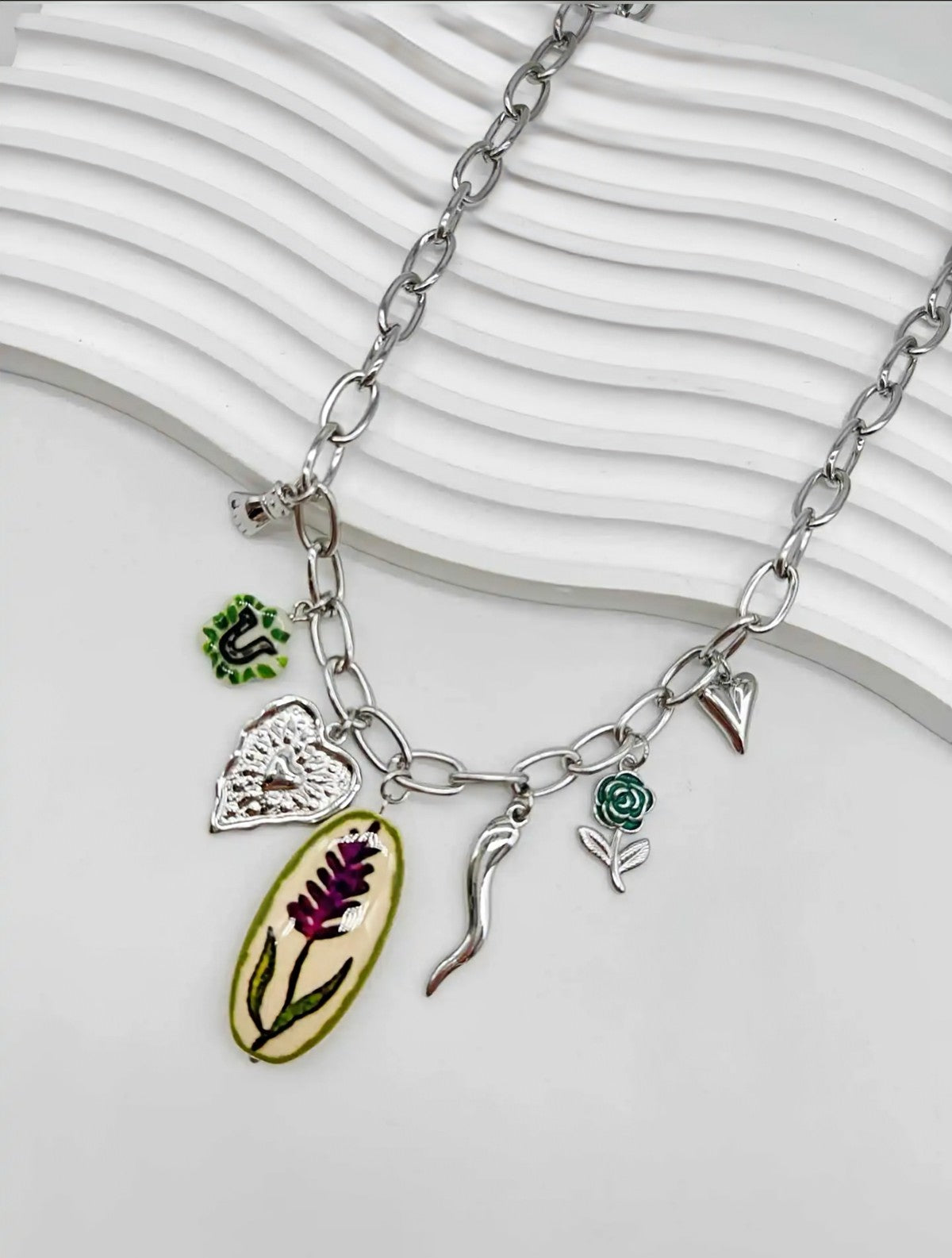 Collier CAM94