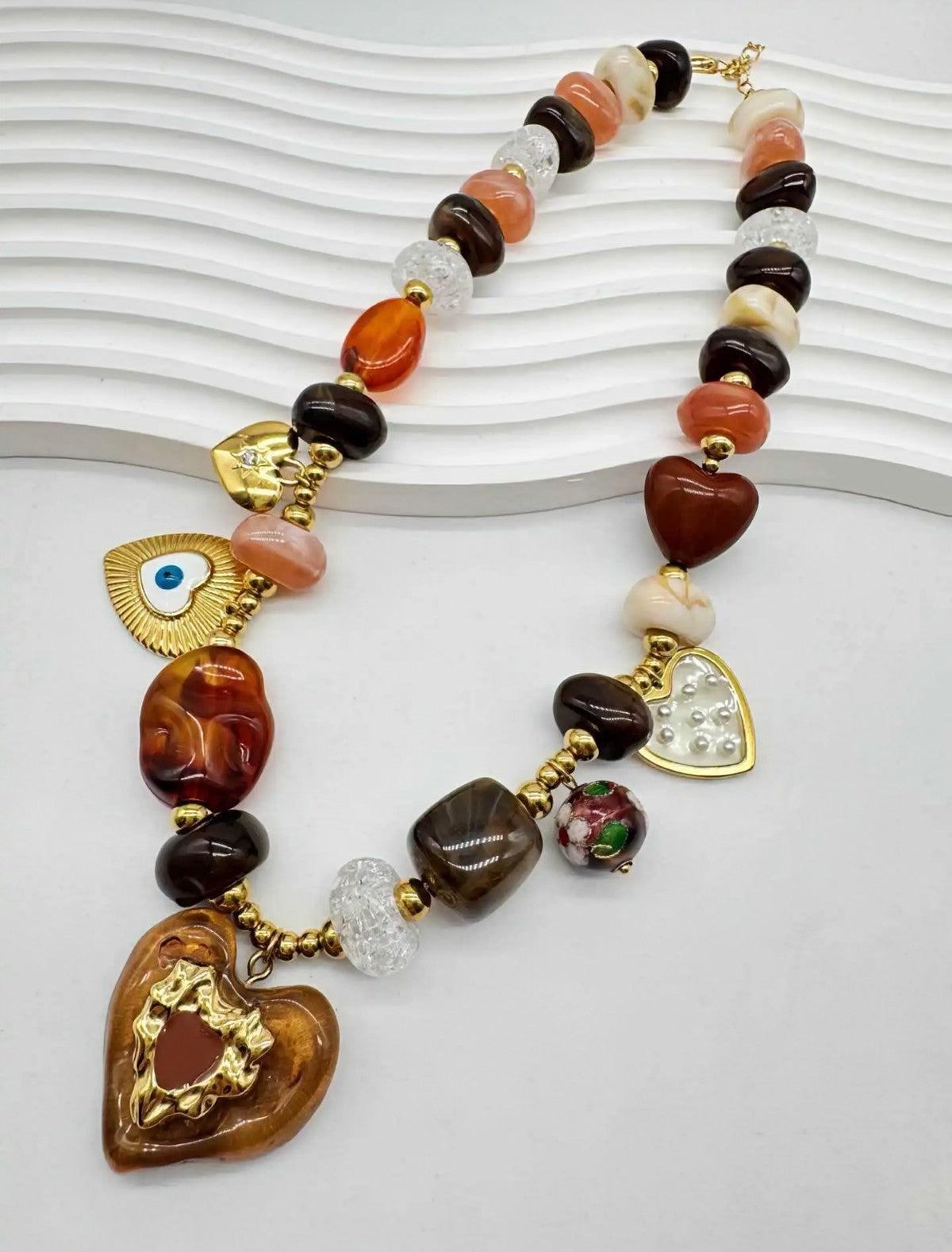 Collier CAM13