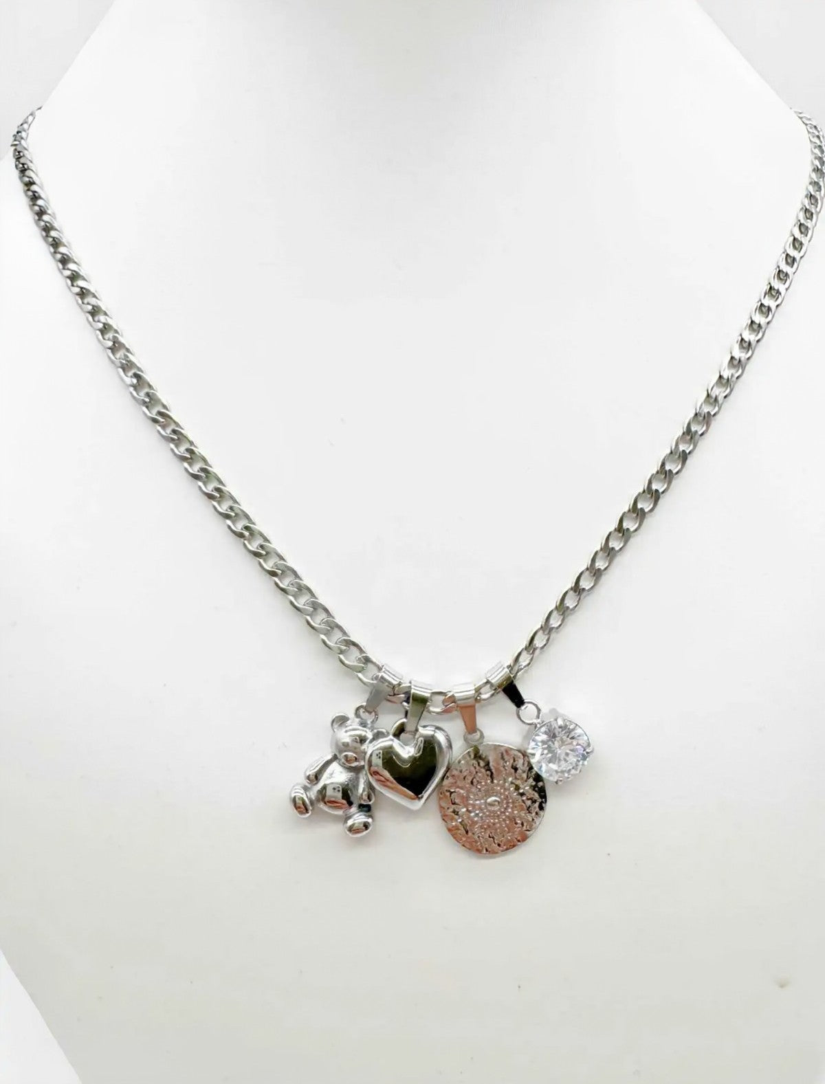 Collier CAM39