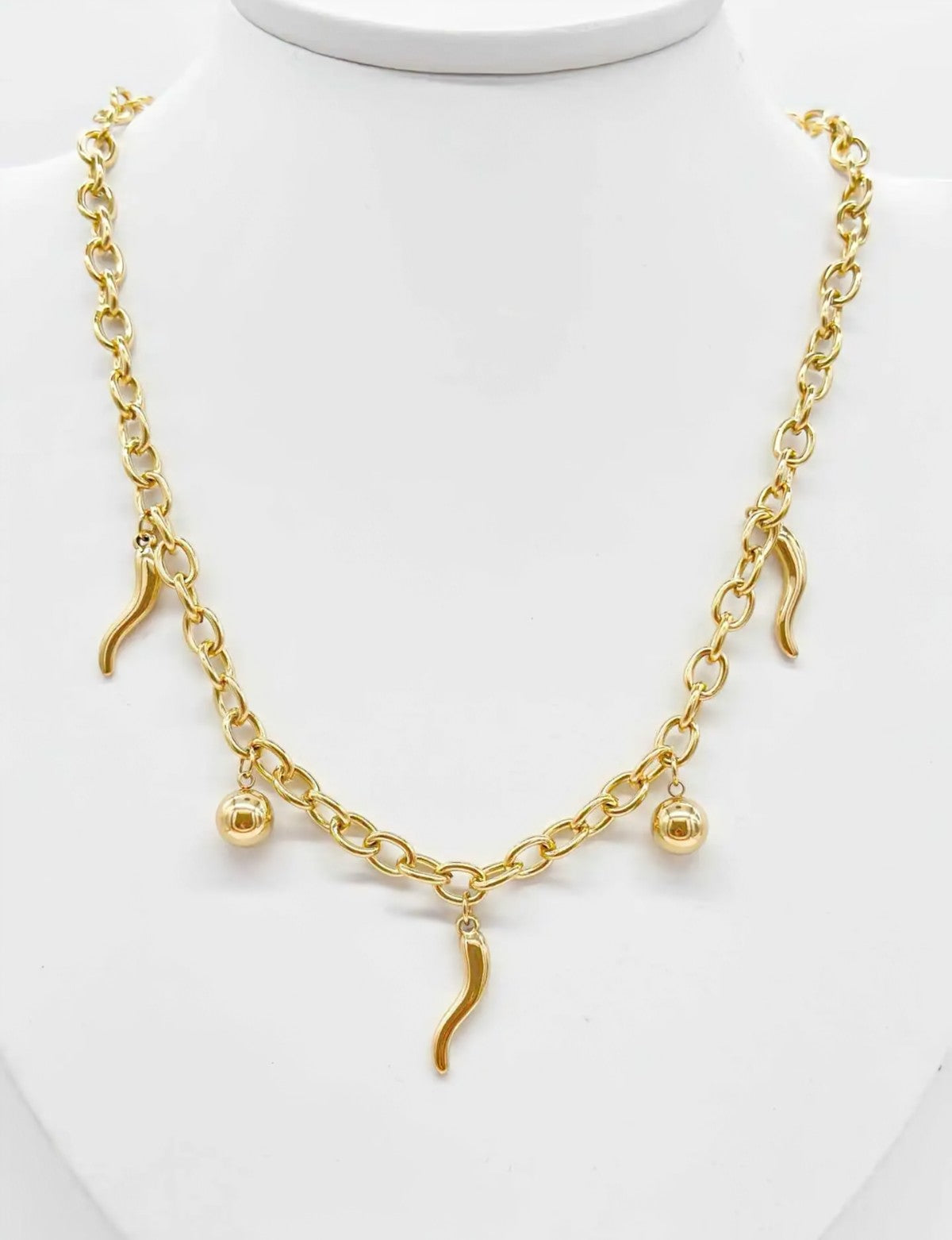 Collier Nera