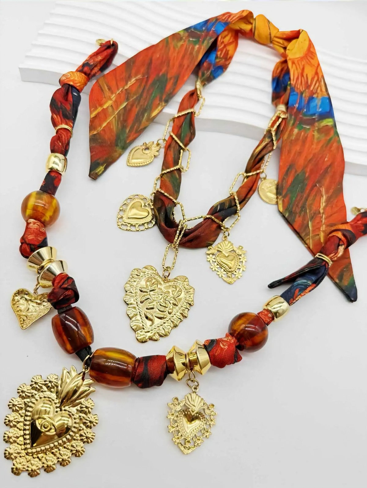 Collier CAM99