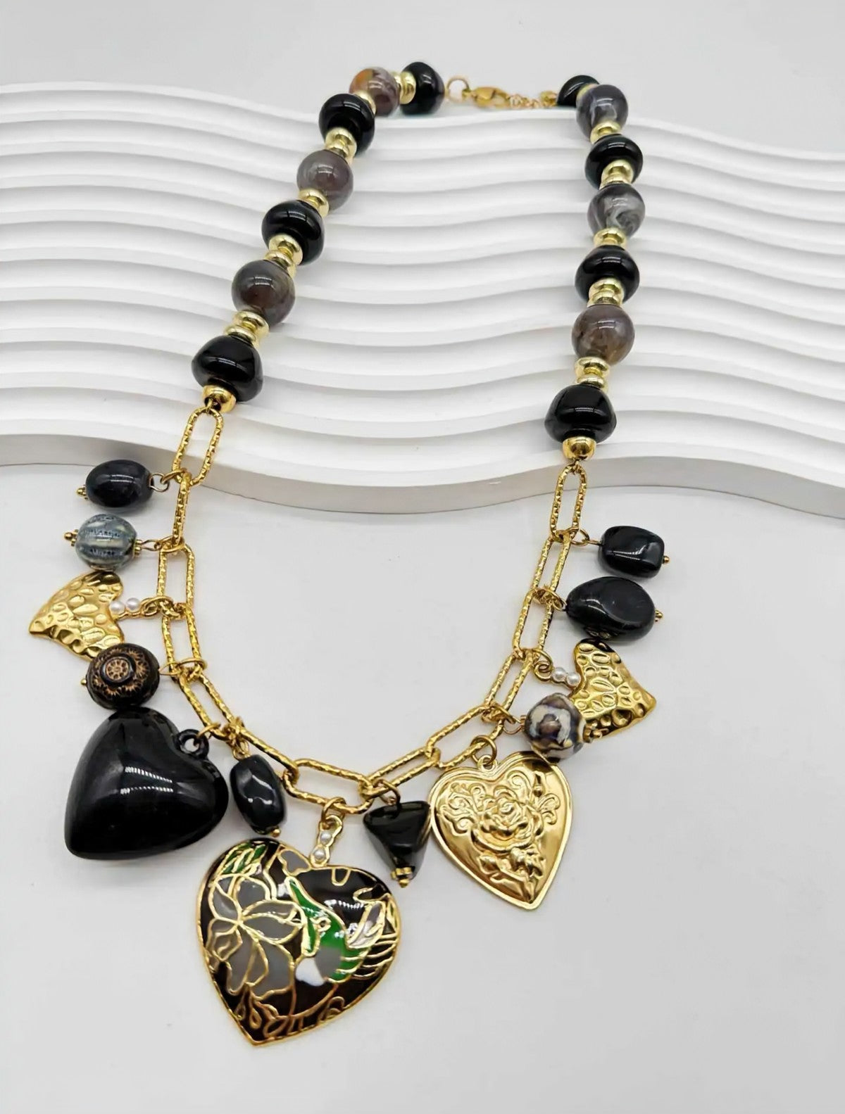 Collier CAM95