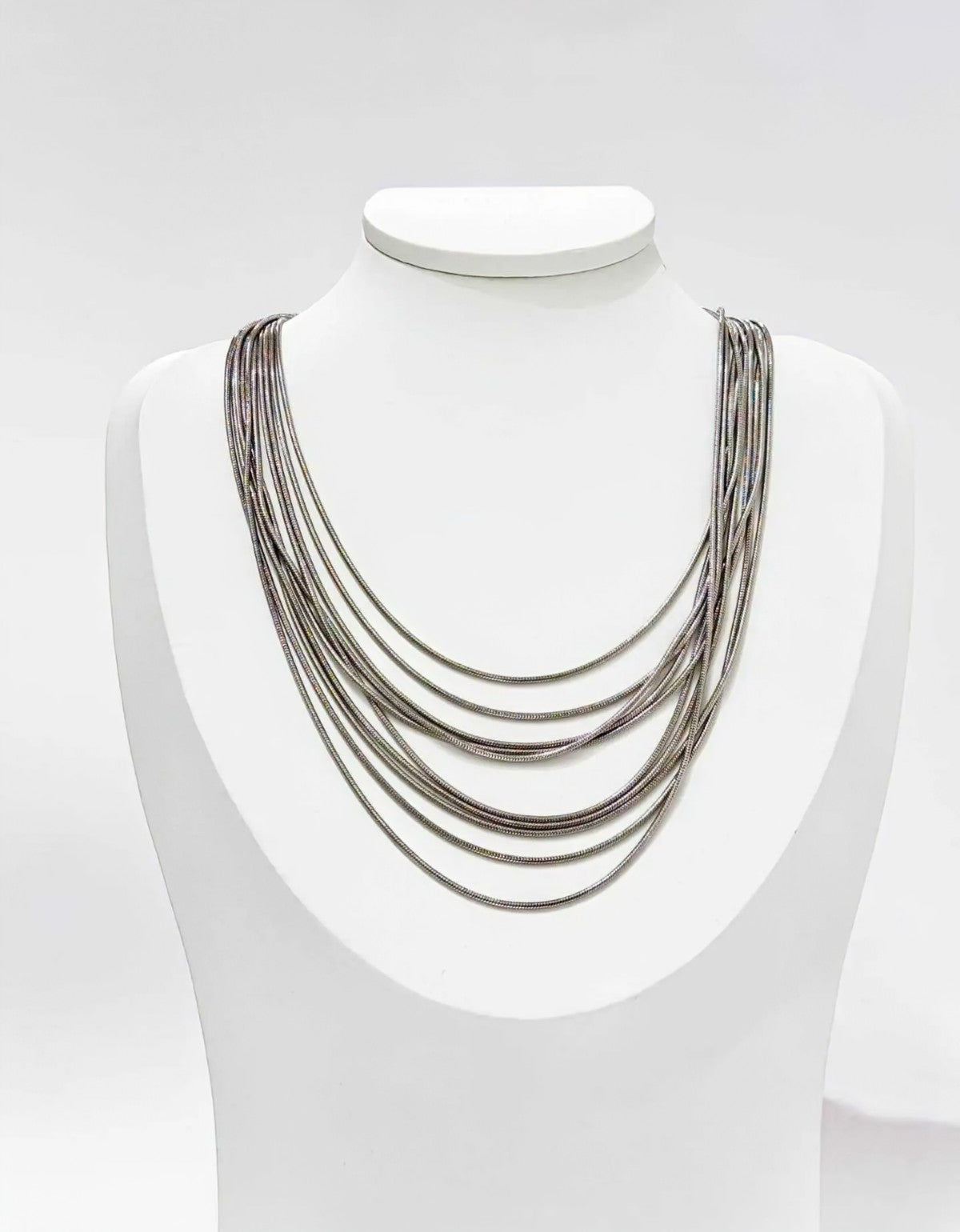Collier Nahria