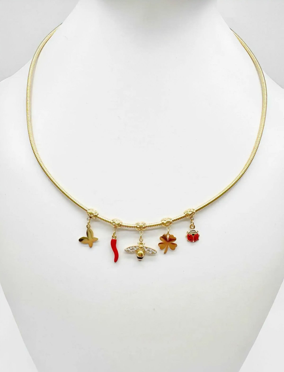 Collier CAM22