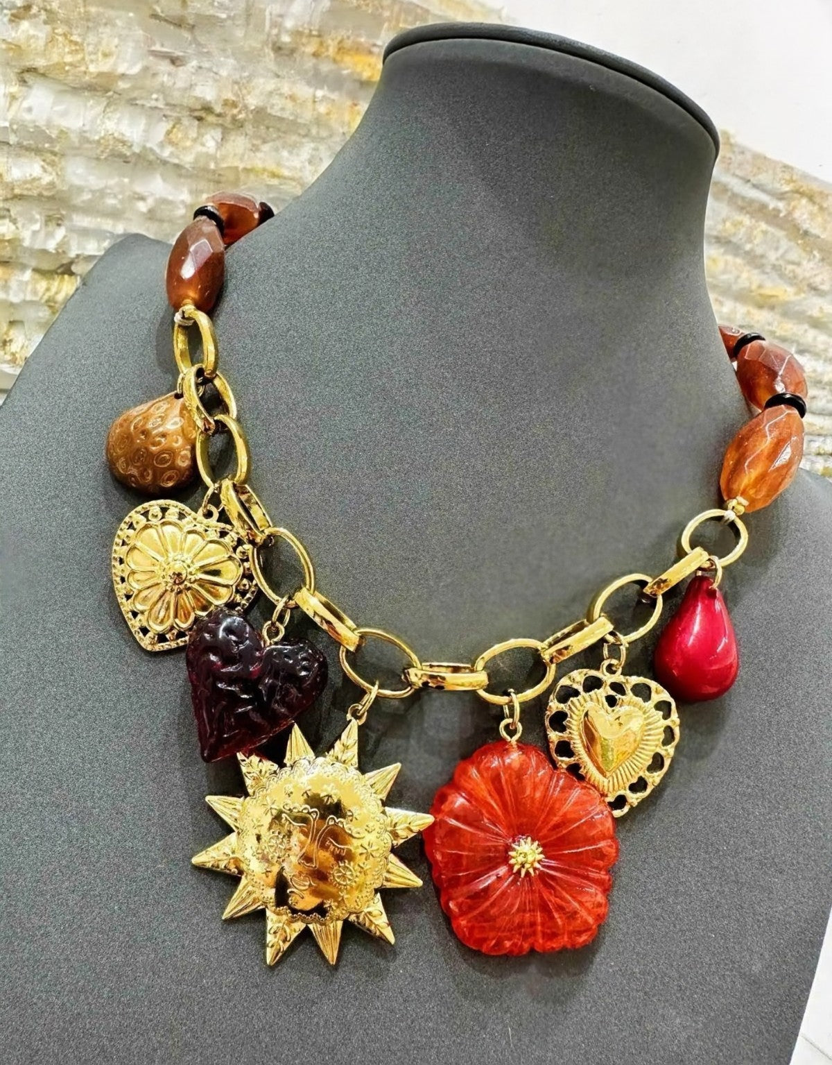 Collier CAM48