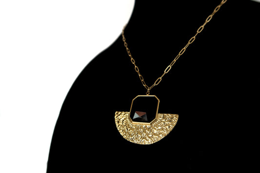 Collier Atina