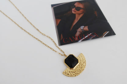 Collier Atina