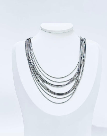 Collier Nahria