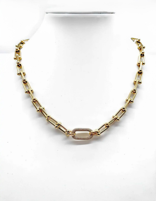 Collier CAM57