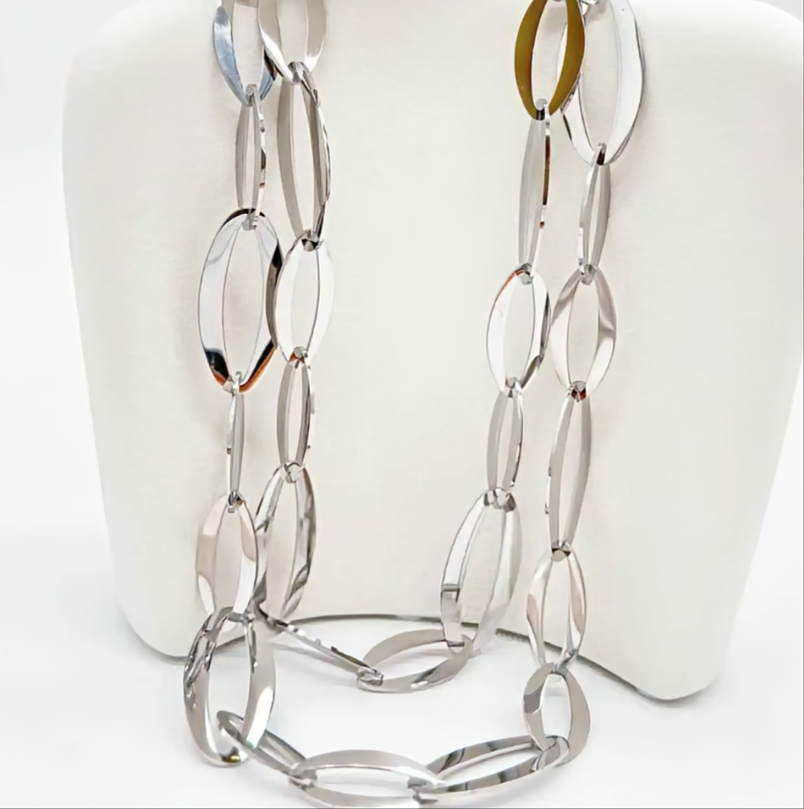 Collier Mina