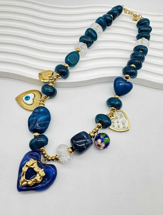 Collier CAM13