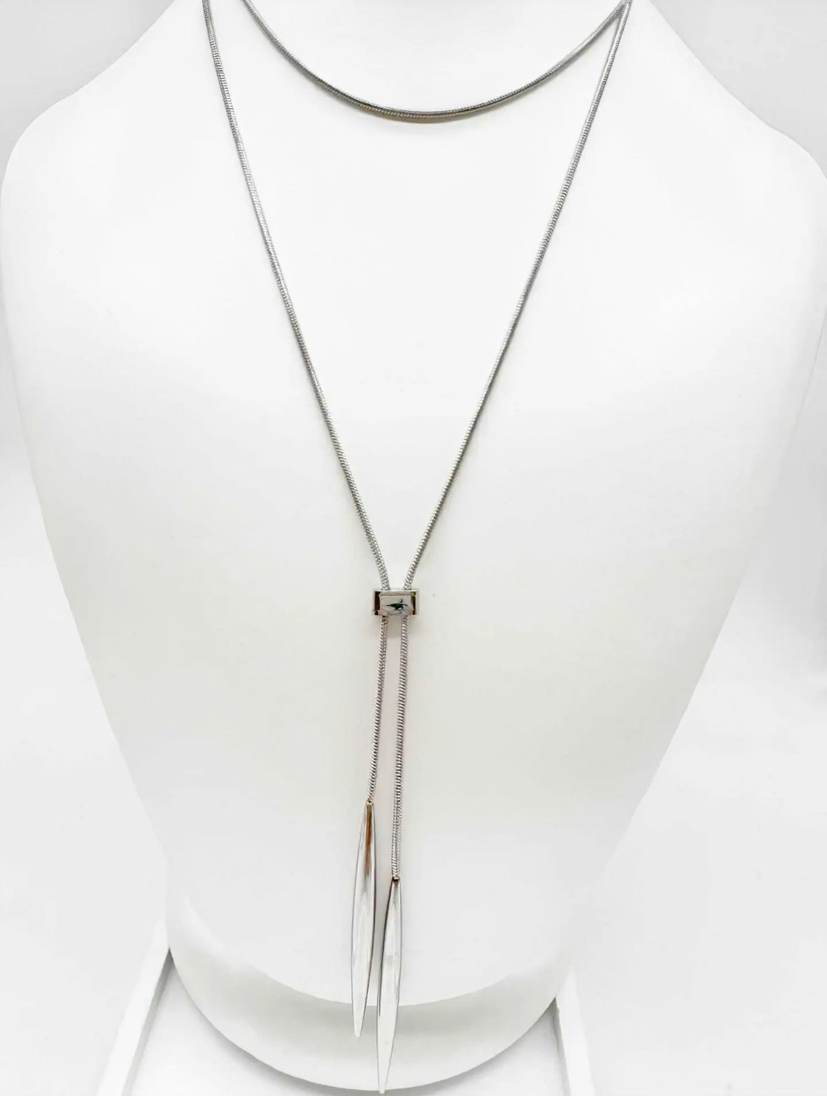 Collier CAM21
