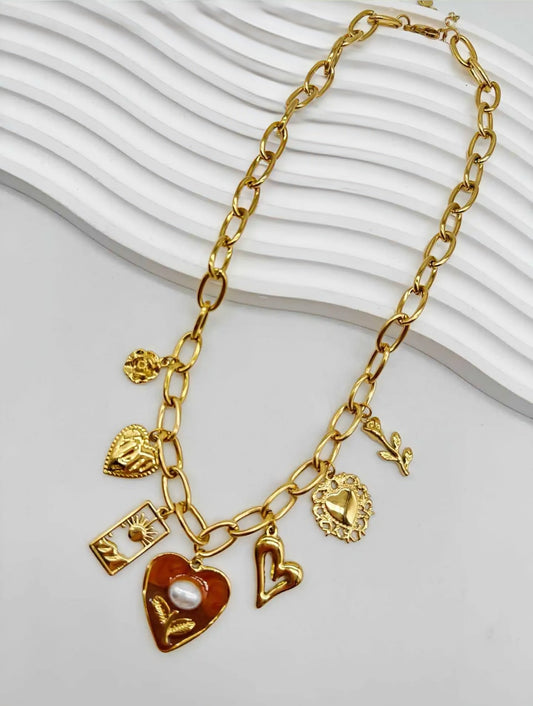 Collier CAM16