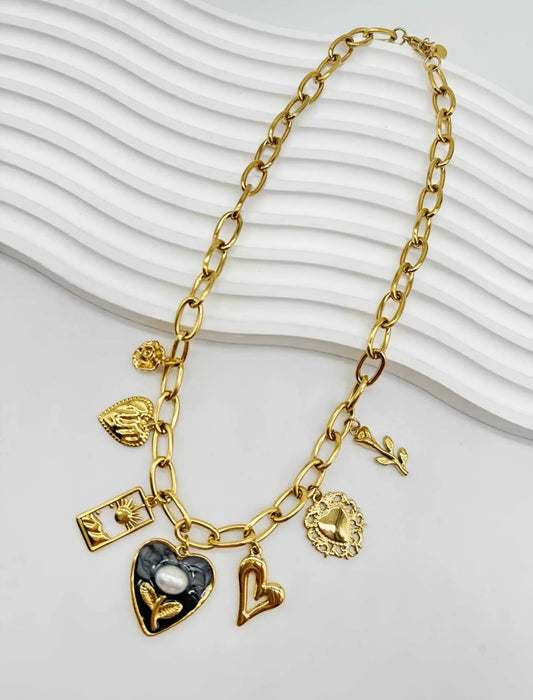Collier CAM16