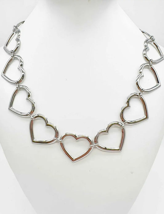 Collier CAM56