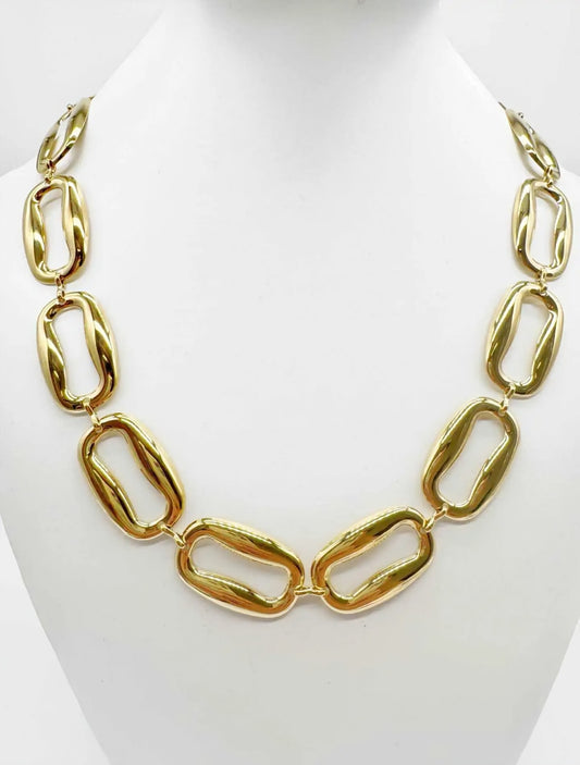 Collier CAM84