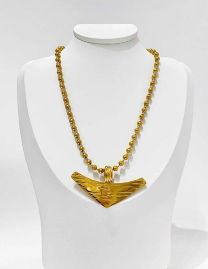 Collier CAM73