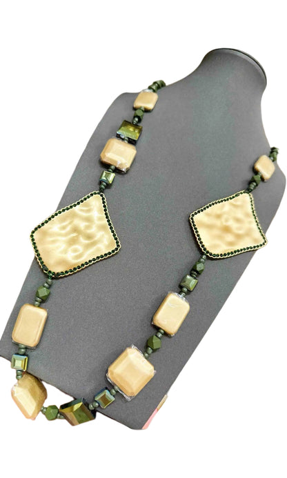 Collier CAM62